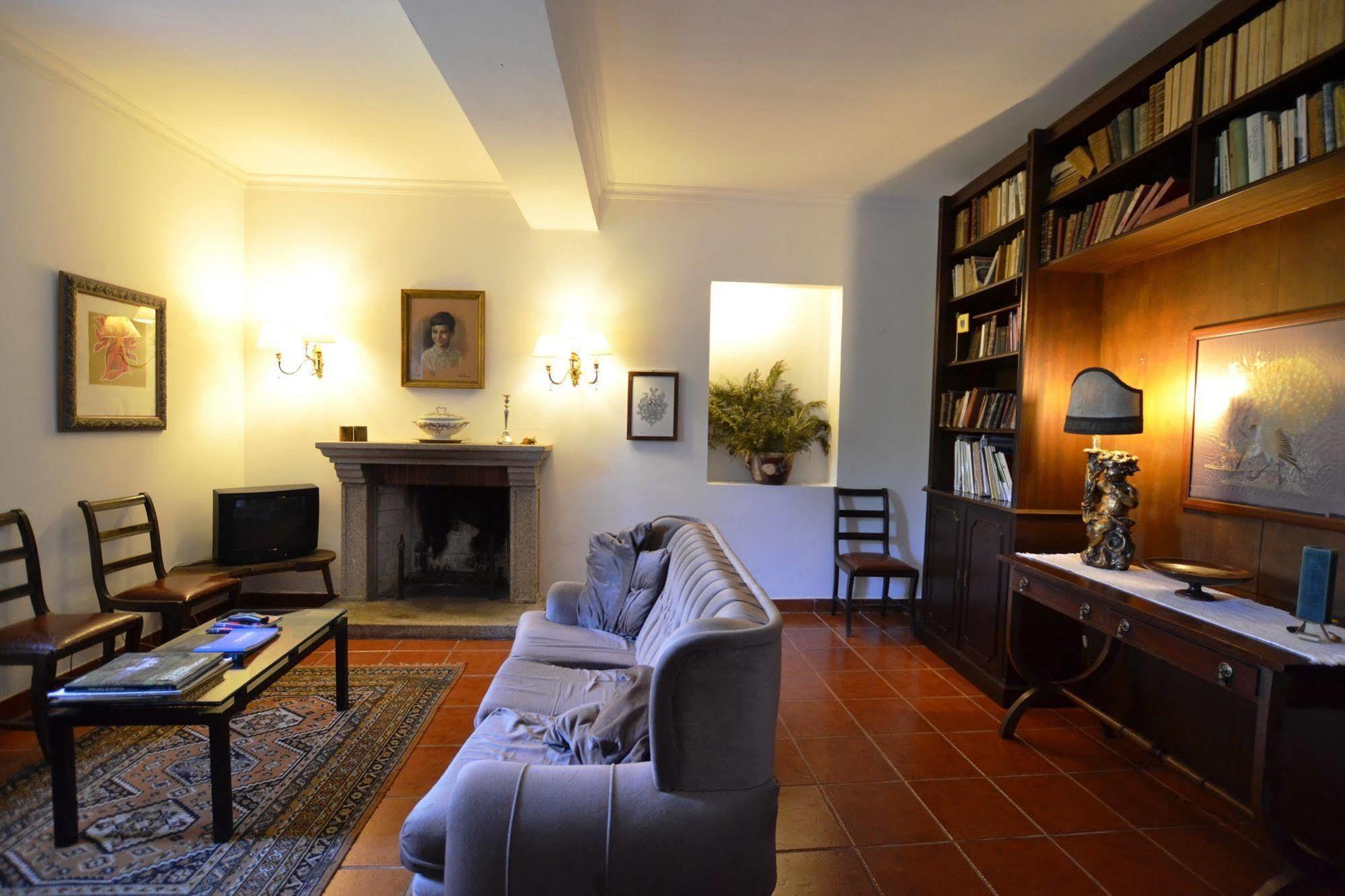 Bed and Breakfast Casa Dos Assentos De Quintiaes à Barcelos Extérieur photo